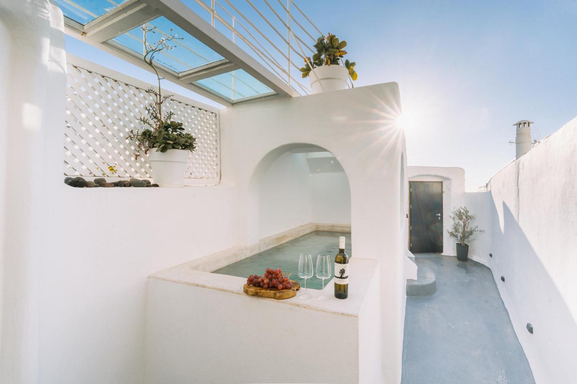 Noir Cave Villa With Private Jacuzzi And Sunset Terrace Pyrgos Kallistis Exterior foto