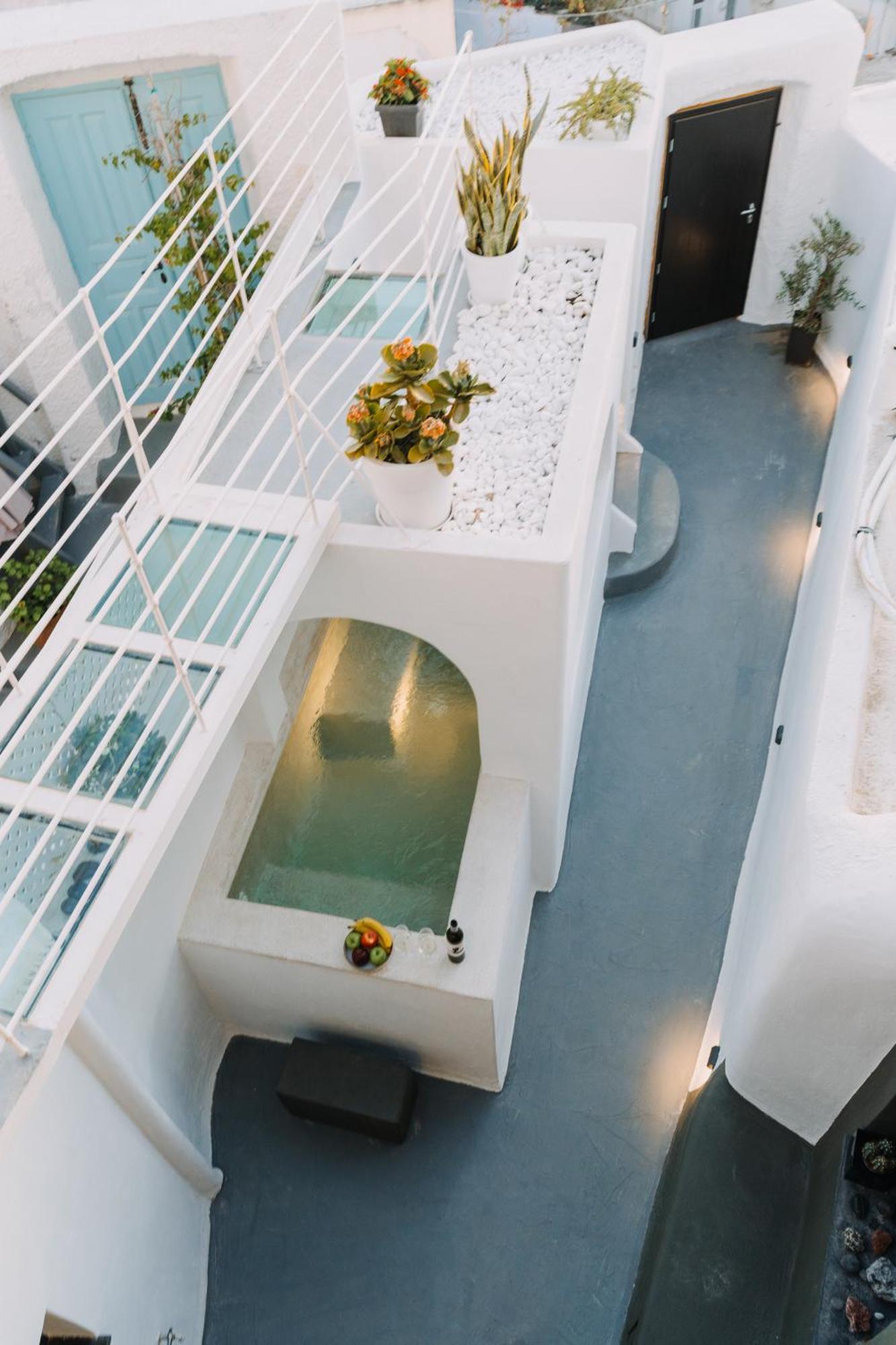 Noir Cave Villa With Private Jacuzzi And Sunset Terrace Pyrgos Kallistis Exterior foto
